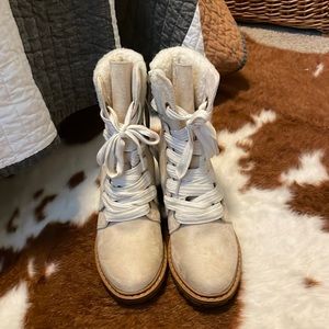Roxy cream heeled boots.